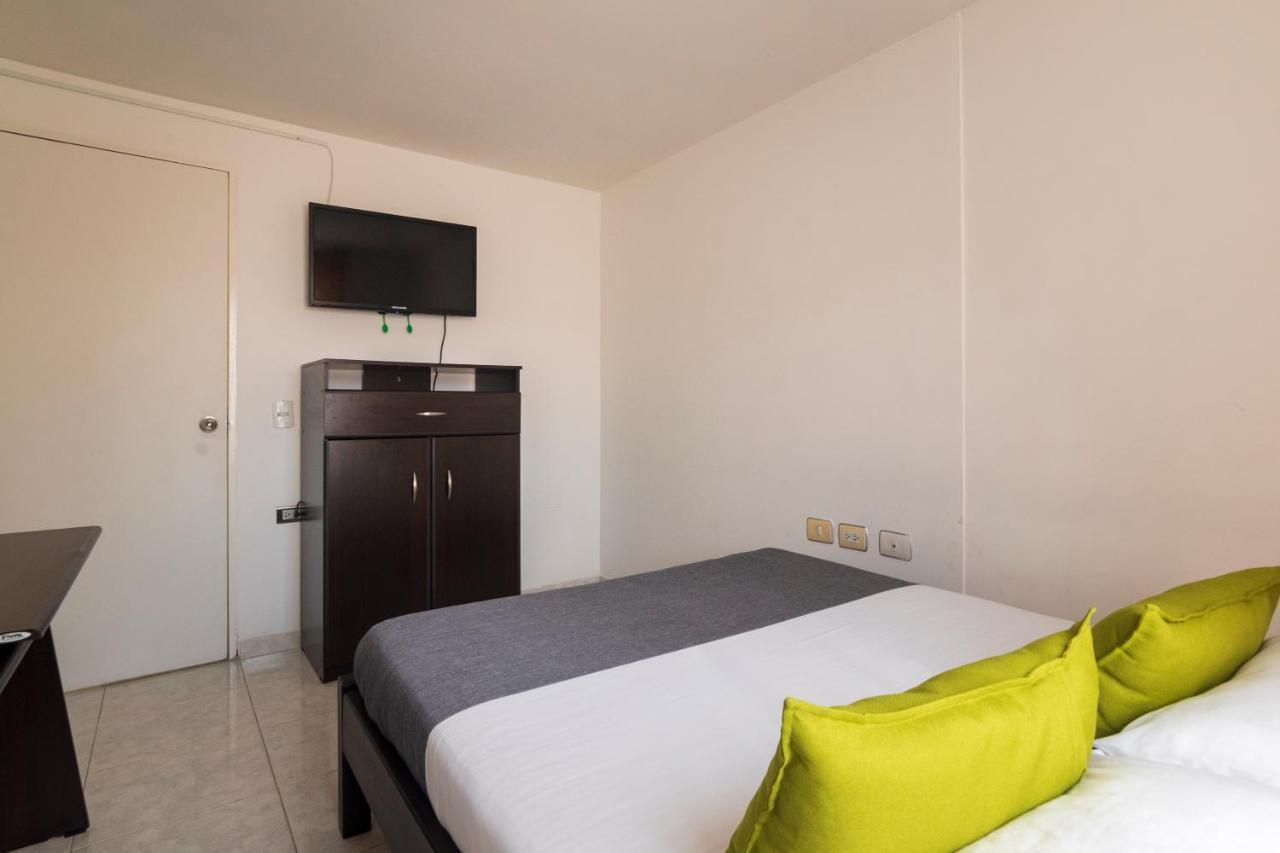 Ayenda 1409 Casa Tequendama Hotel Cali Ngoại thất bức ảnh